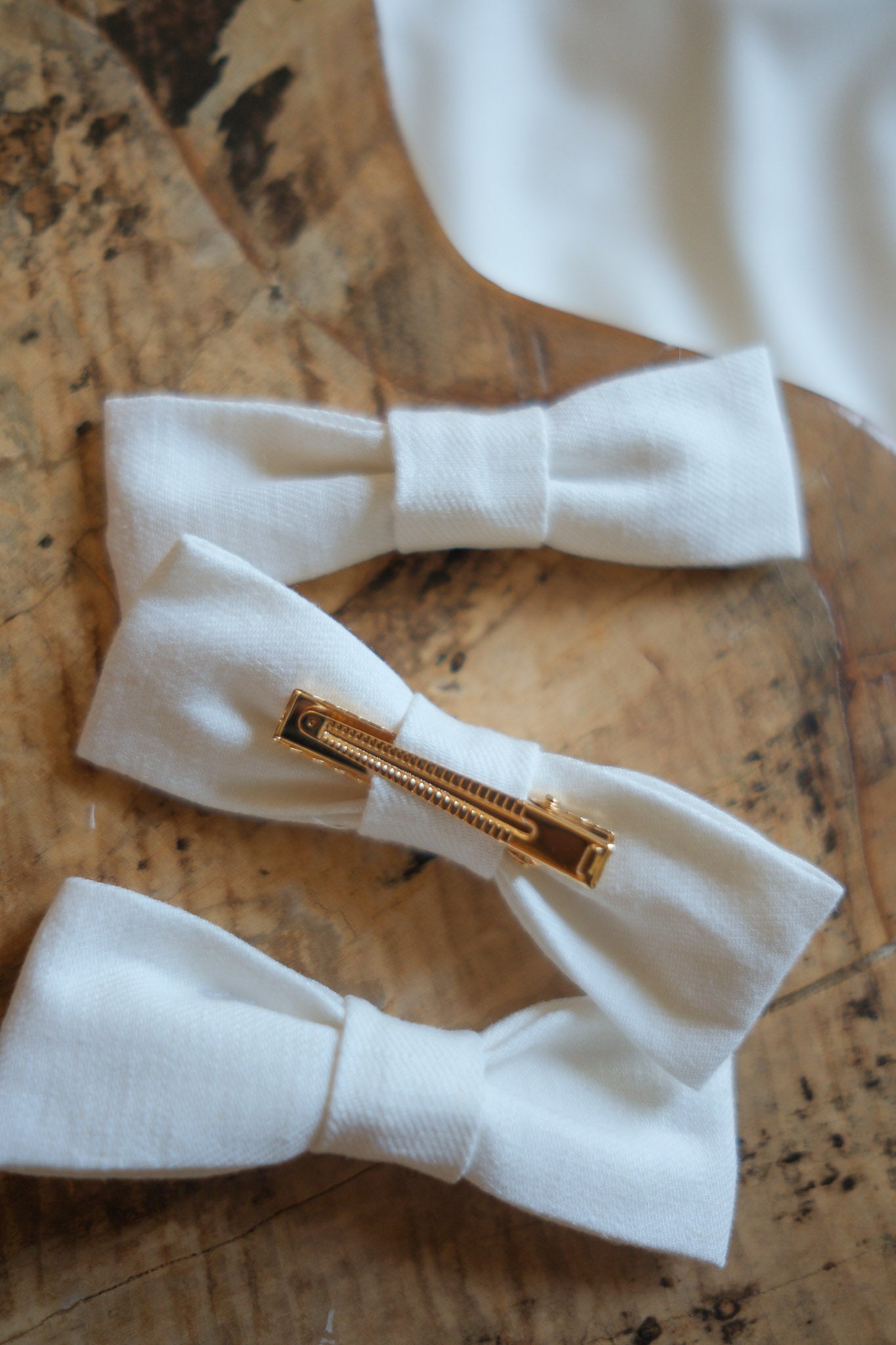 White Linen Blend Handmade Bow