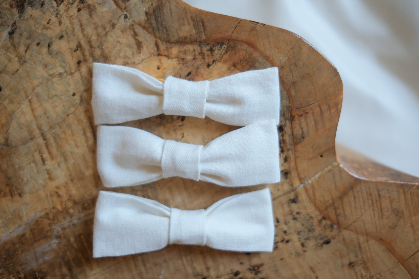 White Linen Blend Handmade Bow